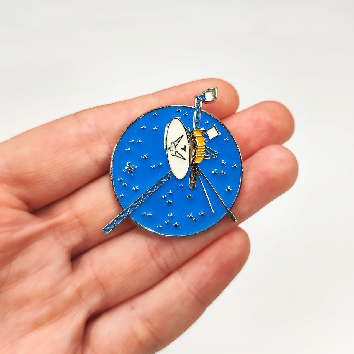 Voyager Pin