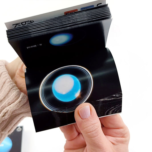 URANO FLIPBOOK